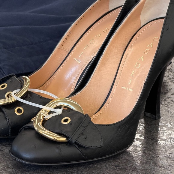 Casadei Black Ostrich Leather Heels with Gold Buckle - Picture 4 of 4